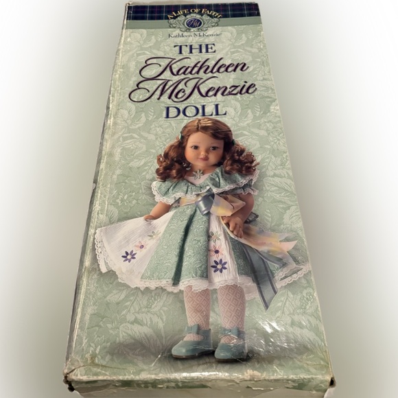 Life of Faith Doll Kathleen McKenzie in box - Picture 6 of 10